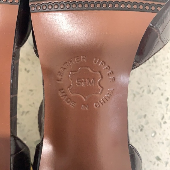 New Without Tags Square Toe Heels - Picture 7 of 9